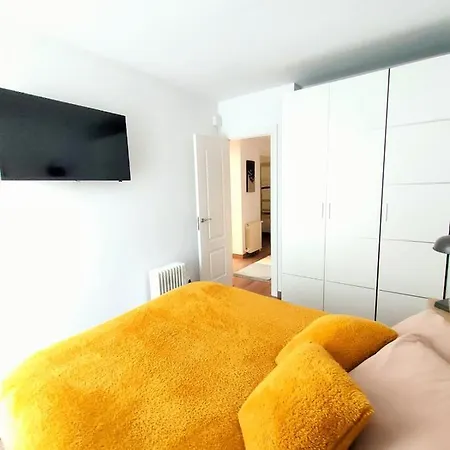 Apartamento Ciara Garden شقة *